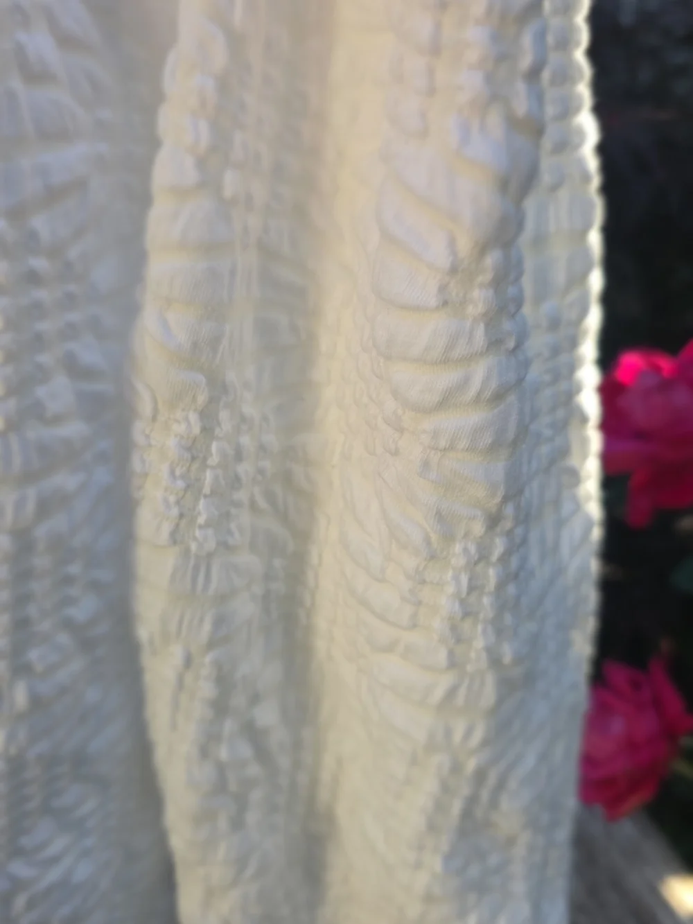 ZARA White Textured V-Neck Puff Sleeve Top